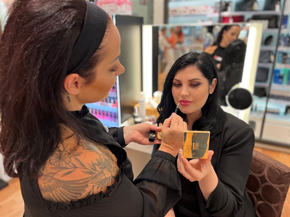 Gratis Make-up Touch up´s inkl. Hautanalyse beim Beauty Street Event im ZIMBAPARK.