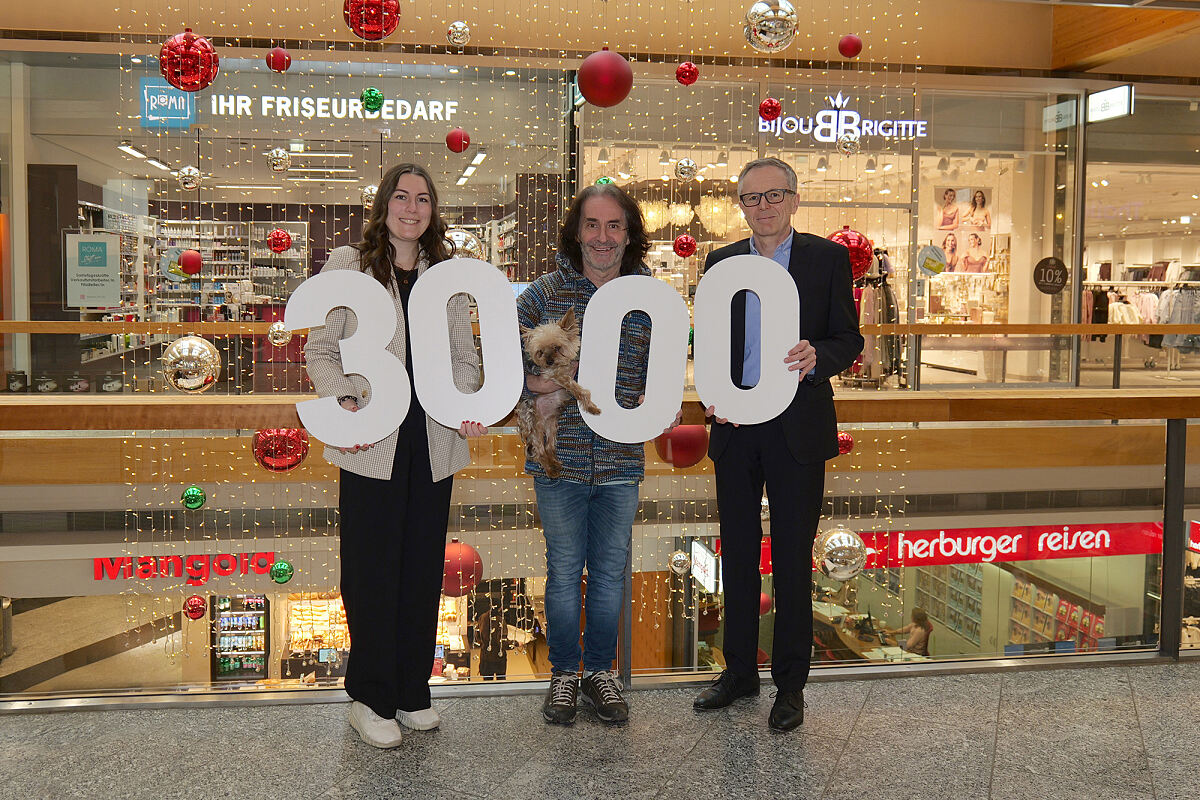 Bild 1_Übergabe_Stunde_des_Herzens 